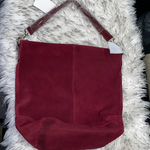 Newport News Handbags - Brand New burgundy Purse